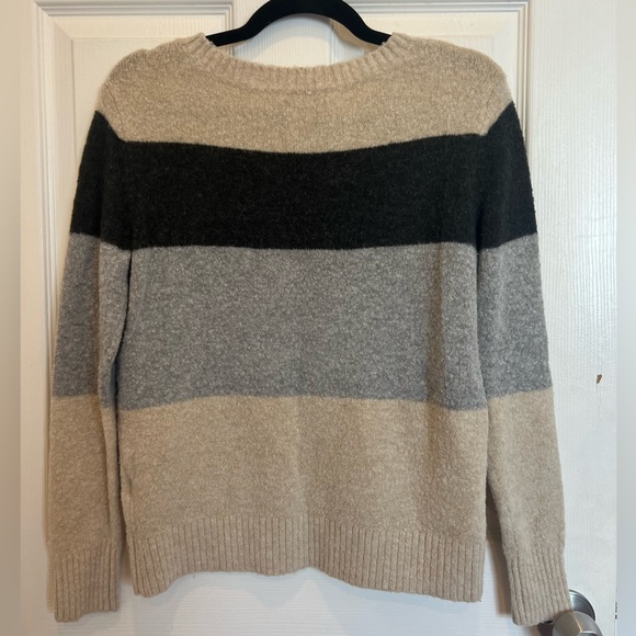 American Eagle Soft Colorblock Sweater - Picture 2 of 5